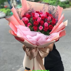 BÓ HOA TÌNH YÊU